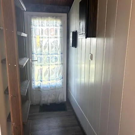 Maison De Avec Piscine Chauffee, Proche A - Fr-1-224a-69