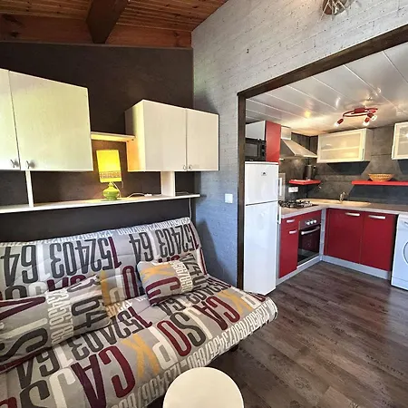 Maison De Avec Piscine Chauffee, Proche A - Fr-1-224a-69 بيت للعطل *