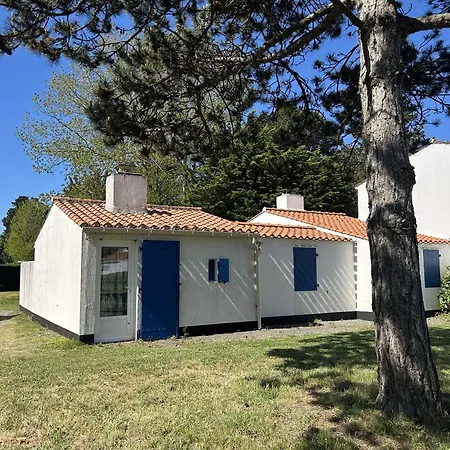 Maison De Avec Piscine Chauffee, Proche A - Fr-1-224a-69 Brétignolles-sur-Mer