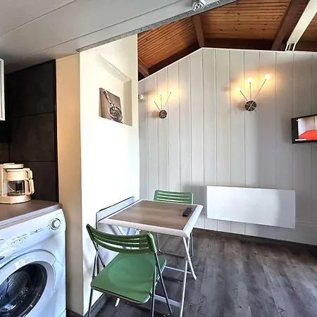 Maison De Avec Piscine Chauffee, Proche A - Fr-1-224a-69
